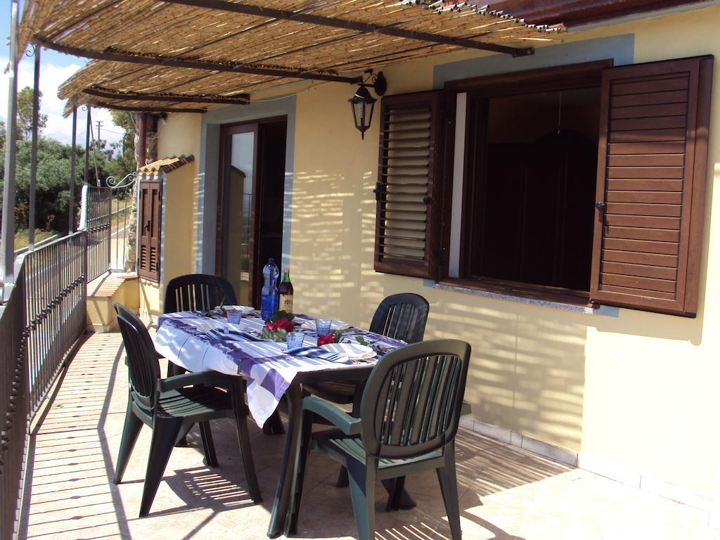 Fiorerosa Santa Maria Navarrese Extérieur photo